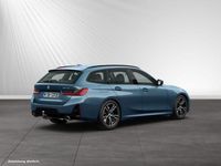 Gebraucht BMW 330e M Sport 292 PS (214 kW) 2024 Arctic race blue metallic Kombi