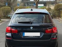Gebraucht BMW 530 258 PS (189 kW) 2013 Blau Kombi