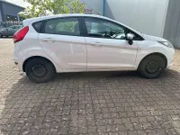 Usata Ford Fiesta Trend 82 CV (60 kW) 2012 Bianco Utilitaria