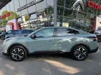 Neu Citroën C4 X PureTech 131 PS (96 kW) 2025 Grün SUV