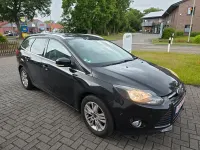 Gebraucht Ford Focus 125 PS (91 kW) 2012 Schwarz Kombi