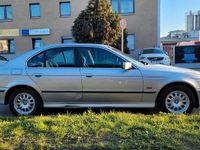 Gebraucht BMW 520 150 PS (110 kW) 1999 Silber Limousine