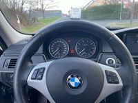 gebraucht BMW 320 i *WENIG KM*