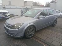 Gebraucht Opel Astra Edition 150 PS (110 kW) 2005 Lichtsilber m2 Kleinwagen