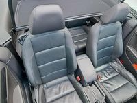 Second-hand VW Golf 105 CP (77 kW) 2011 Negru Cabrio