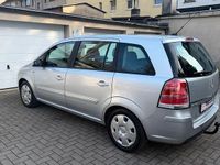 Gebraucht Opel Zafira Edition+ 150 PS (110 kW) 2006 Silber Van / Kleinbus