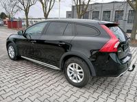 Gebraucht Volvo V60 CC 190 PS (139 kW) 2016 Schwarz Kombi
