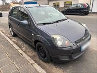 Gebraucht Ford Fiesta 69 PS (50 kW) 2008 Grau Kleinwagen