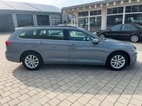 Gebraucht VW Passat Business 150 PS (110 kW) 2024 Grau Kombi