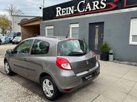Używany Renault Clio II Expression 75 KM (55 kW) 2010 Szary Sedan/Limuzyna