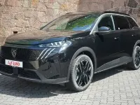 Neu Peugeot 5008 GTi 145 PS (106 kW) 2025 Grau SUV