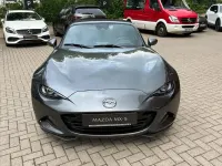 Neu Mazda MX5 Exclusive-Line 132 PS (97 kW) 2025 Machine grey Cabrio