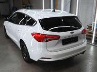 Gebraucht Ford Focus Cool & Connect 120 PS (88 kW) 2020 Frozen white Kombi