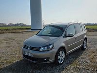 Second-hand VW Touran Highline 177 CP (130 kW) 2013 Auriu Monovolum