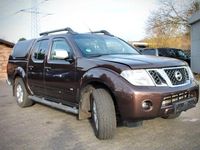 Gebraucht Nissan Navara 231 PS (169 kW) 2014 Braun Abholung