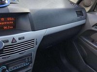 Gebraucht Opel Astra Edition 116 PS (85 kW) 2009 Limousine