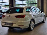 gebraucht Seat Leon ST Leon 1.5TSI XCELLENCE NAV LED PANO AHK CAMERA