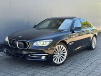 Gebraucht BMW 740 Sport Line 313 PS (230 kW) 2014 Schwarz Limousine