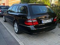 Gebraucht Mercedes E280 Avantgarde 190 PS (139 kW) 2006 Schwarz Limousine