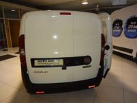 Gebraucht Fiat Doblò 101 PS (74 kW) 2022 Weiß (weiß) Van / Kleinbus