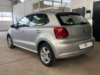 Gebraucht VW Polo 60 PS (44 kW) 2011 Silber Kleinwagen