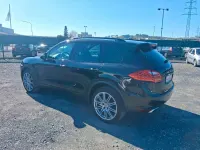Second-hand Porsche Cayenne 245 CP (180 kW) 2013 Negru SUV
