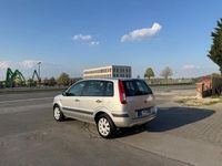 Gebraucht Ford Fusion Ambiente 80 PS (58 kW) 2009 Silber Kleinwagen