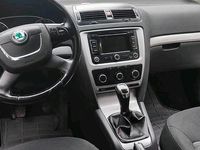 Gebraucht Skoda Octavia 105 PS (77 kW) 2012 Weiß Kombi