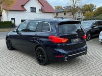 Gebraucht BMW 218 Gran Tourer Sport Line 150 PS (110 kW) 2019 Blau Van / Kleinbus