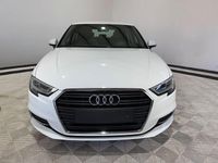 Gebraucht Audi A3 Ambiente 150 PS (110 kW) 2019 Weiß Limousine