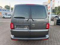 Gebraucht VW Transporter 204 PS (150 kW) 2016 Grau Van