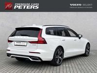 gebraucht Volvo V60 R-Design D4 19''LM ACC BLIS DAB Harman Rückfkam WWShz