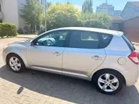 Gebraucht Kia Ceed Edition 7 90 PS (66 kW) 2012 Silber Kleinwagen