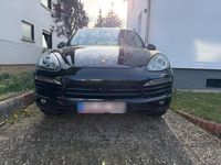 Second-hand Porsche Cayenne 245 CP (180 kW) 2012 Negru SUV