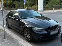 Gebraucht BMW 318 M Sport 143 PS (105 kW) 2011 Schwarz Limousine
