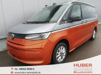 Neu VW T7 Beach 150 PS (110 kW) 2025 Monosilber metallic / energeticorange metallic Van