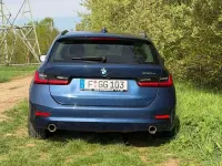 Gebraucht BMW 330e 292 PS (214 kW) 2021 Blau Kombi