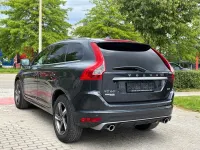 Gebraucht Volvo XC60 R-Design 150 PS (110 kW) 2016 Grau SUV