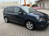 Używany VW Touran 105 KM (77 kW) 2011 Niebieski Minivan