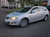 Gebraucht Opel Astra 140 PS (102 kW) 2011 Silber Kombi