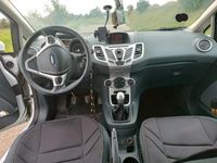 Gebraucht Ford Fiesta 95 PS (69 kW) 2011 Weiß Kleinwagen