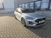 Neu Ford Focus ST-Line 155 PS (114 kW) 2025 Silber Limousine