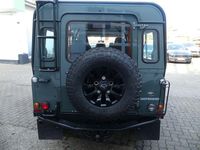 Gebraucht Land Rover Defender 122 PS (89 kW) 2014 Grün SUV