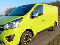 Gebraucht Opel Vivaro 150 PS (110 kW) 2016 Grün Van / Kleinbus