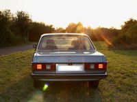 Gebraucht Mercedes 200 109 PS (80 kW) 1984 Grau Limousine