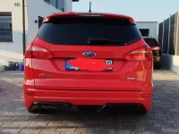 Usata Ford Focus ST-Line 140 CV (102 kW) 2018 Rosso Station wagon