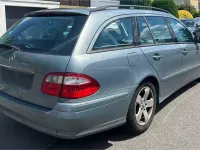 Gebraucht Mercedes E220 150 PS (110 kW) 2004 Andere farben Kombi