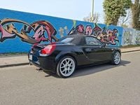 Gebraucht Toyota MR2 140 PS (102 kW) 2000 Schwarz Cabrio