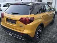 Gebraucht Suzuki Vitara Comfort+ 102 PS (75 kW) 2022 Solar/cosmic black SUV