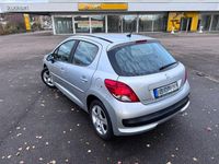 Gebraucht Peugeot 207 120 PS (88 kW) 2010 Silber Limousine